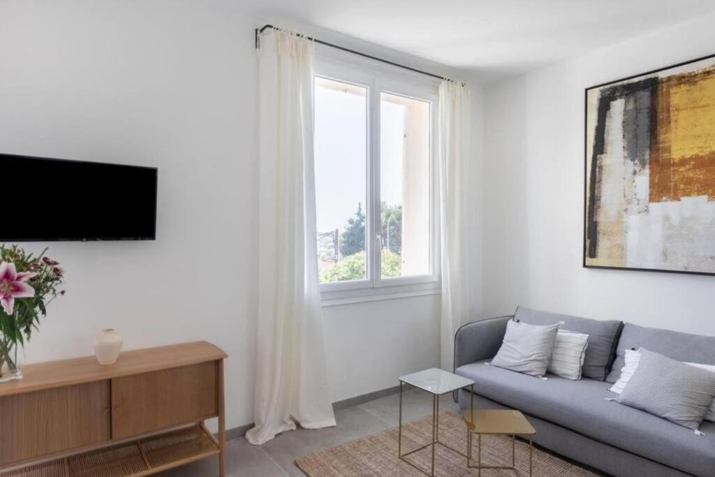 Petit Paradis A Sanary Avec Vue Mer Wifi Et Clim Luaran gambar